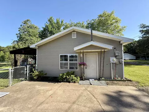 3 Paige Dr, Clarksville, AR 72830