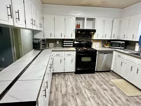 Kitchen - 3665 S Hwy 267, Beebe, AR 72012 photo 1 of 4
