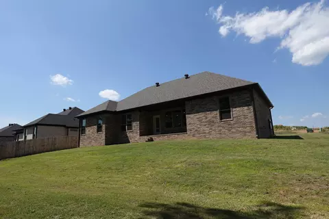 Exterior - 228 Michelle Dr, Beebe, AR 72012 photo 4 of 5