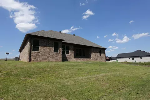 Exterior - 228 Michelle Dr, Beebe, AR 72012 photo 5 of 5