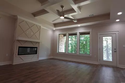 Living - 228 Michelle Dr, Beebe, AR 72012 photo 5 of 8