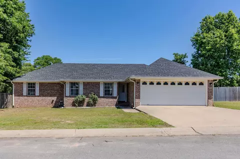 405 Parkway Ave, Morrilton, AR 72110