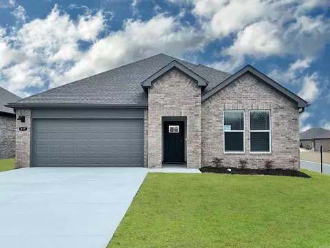 38 Plantation Dr, Mayflower, AR 72106