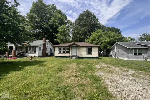 1014 Rector Rd, Paragould, AR 72450