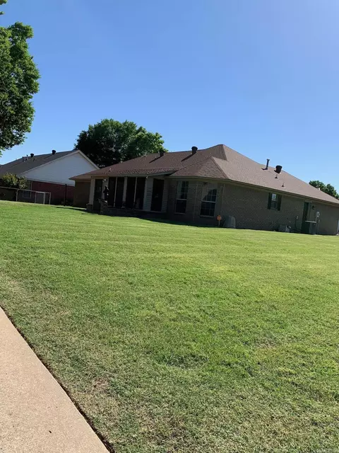 Exterior - 420 Cheyenne St, Conway, AR 72032 photo 2 of 3