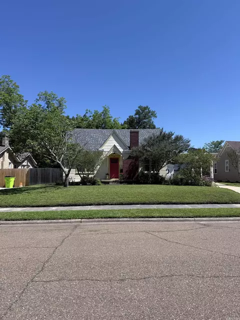 620 E 7th St, El Dorado, AR 71730