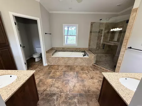 Bath - 4930 Sparks, Alexander, AR 72002 photo 1 of 7