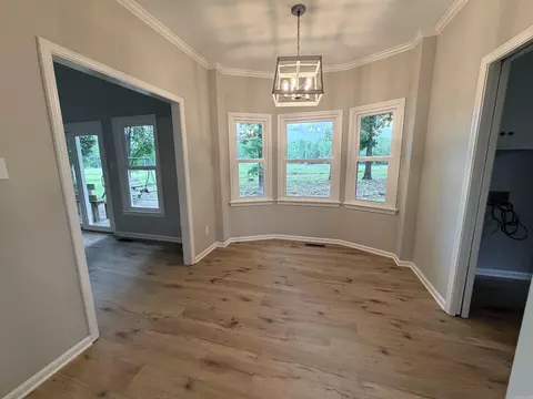 Dining - 4930 Sparks, Alexander, AR 72002 photo 1 of 1