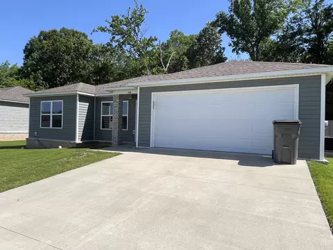 206 Formon Dr, Paragould, AR 72450