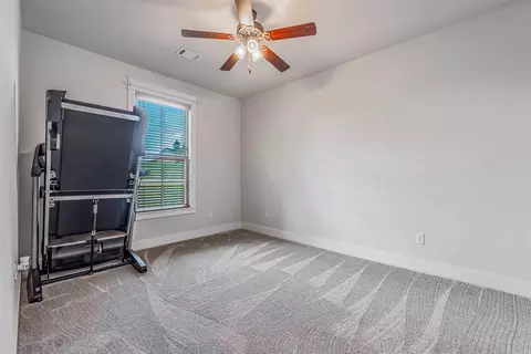 Bedroom - 10600 Gunter Loop, Benton, AR 72019 photo 8 of 9