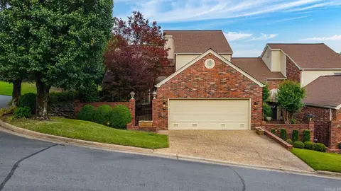 801 Pleasant Valley Dr #5, Little Rock, AR 72227