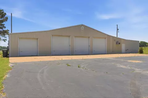 205 Dugger Rd, Beebe, AR 72012
