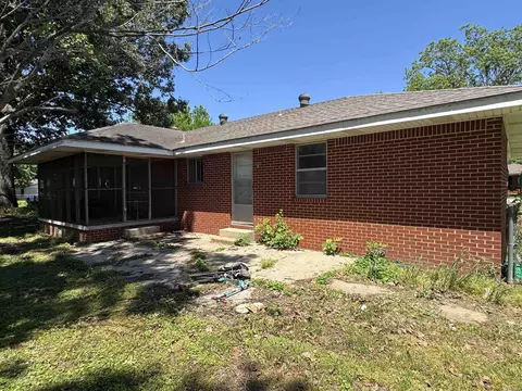 Exterior - 1209 Basil St, Corning, AR 72422 photo 4 of 9