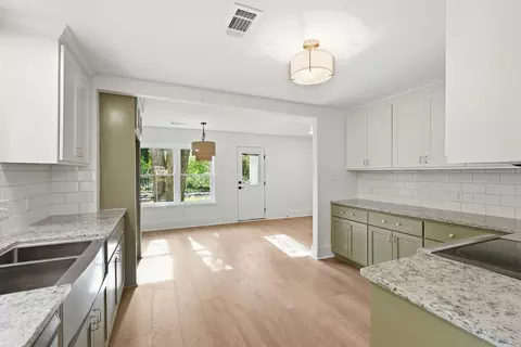 Kitchen - 234 Conway Blvd, Conway, AR 72034 photo 1 of 3