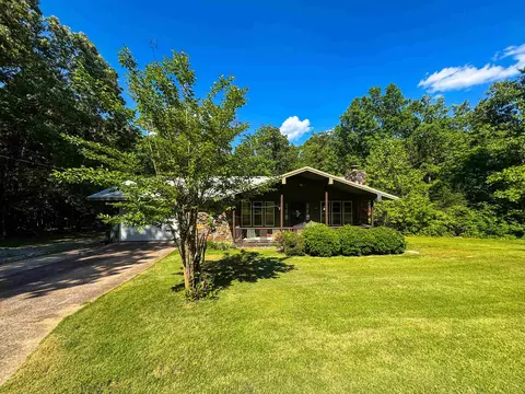 13 Iowa Dr, Cherokee Village, AR 72529