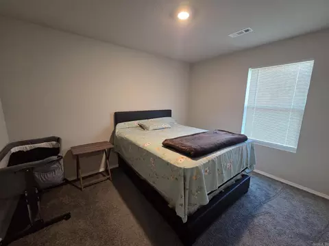 Bedroom - 108 James Dr, Beebe, AR 72012 photo 6 of 8
