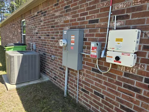 Exterior - 108 James Dr, Beebe, AR 72012 photo 6 of 13