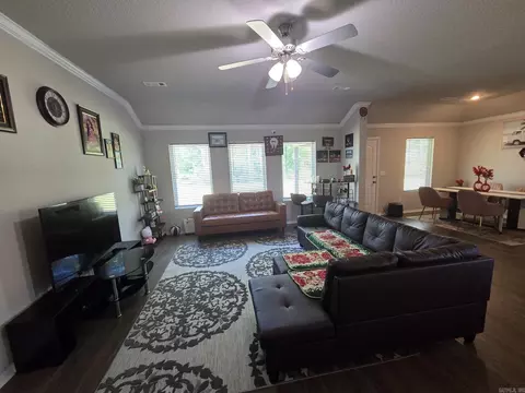 Living - 108 James Dr, Beebe, AR 72012 photo 1 of 4
