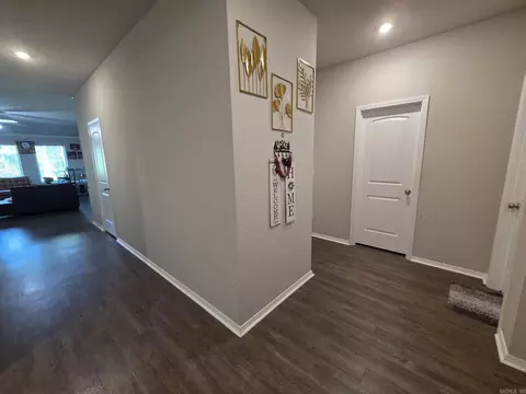 Entry Way - 108 James Dr, Beebe, AR 72012 photo 4 of 4