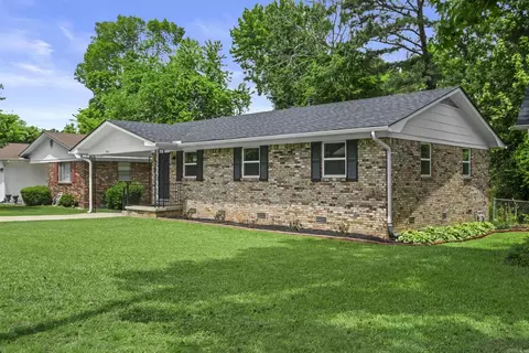 9212 Cynthia Dr, Little Rock, AR 72205