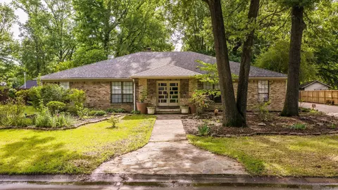 4 Ironwood Dr, Conway, AR 72034