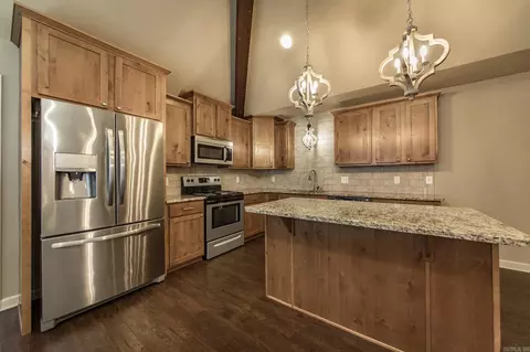 Kitchen - 1335 Bobali Gdns, Conway, AR 72034 photo 2 of 2