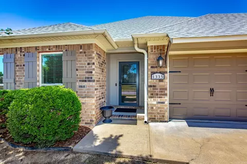 Exterior - 1335 Bobali Gdns, Conway, AR 72034 photo 4 of 7