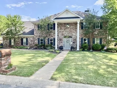 11 Riverwood Pl, Maumelle, AR 72113