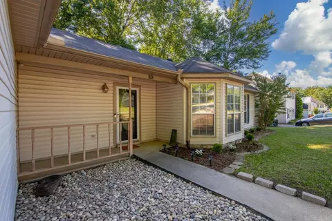 Exterior - 1712 Eagle Point Way, Benton, AR 72015 photo 4 of 7