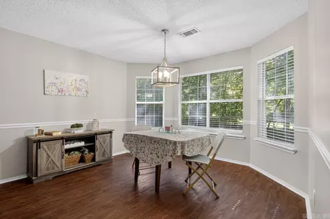 Dining - 1712 Eagle Point Way, Benton, AR 72015 photo 1 of 2