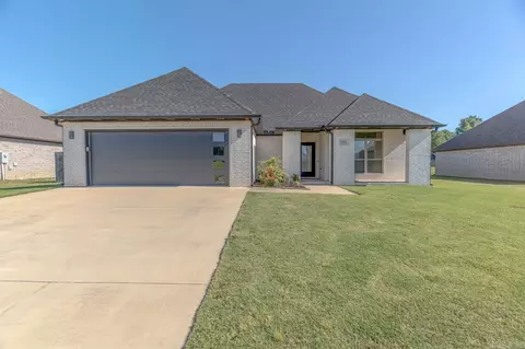 5707 Gene St, Paragould, AR 72450