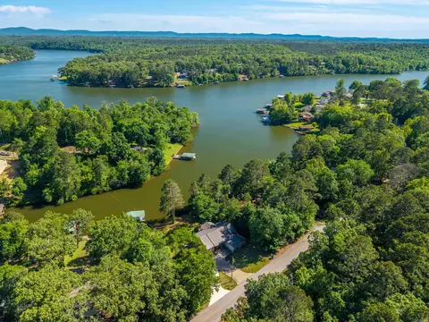 415 Kirschwood Dr, Hot Springs, AR 71913
