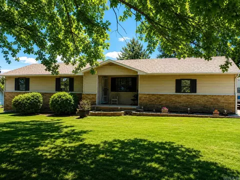 605 Newton Ave, Mountain Home, AR 72653