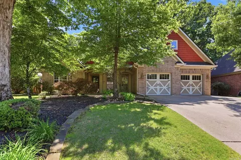 2905 Woodsgate Dr, Little Rock, AR 72211