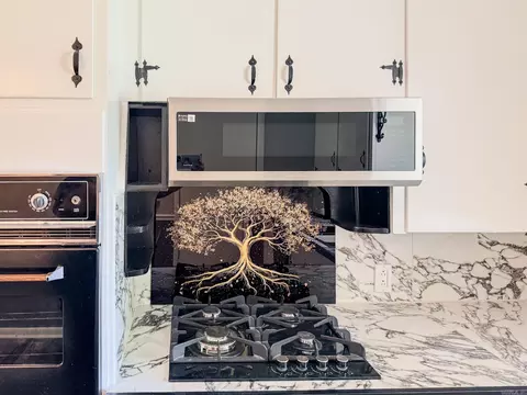 Kitchen - 1504 Texas St, Malvern, AR 72104 photo 4 of 5