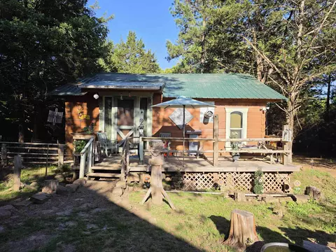 55 Old Boo Ln, Greenbrier, AR 72058