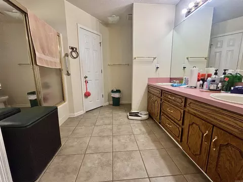 Bath - 122 Jamie Ln, Beebe, AR 72012 photo 1 of 5