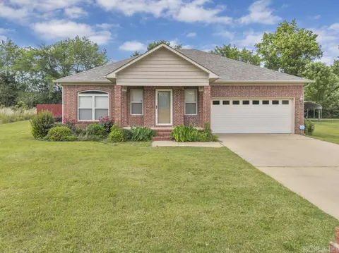 600 Meadow Lynn Dr, Morrilton, AR 72110