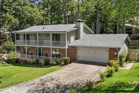 9 Wellington Ct, Little Rock, AR 72227