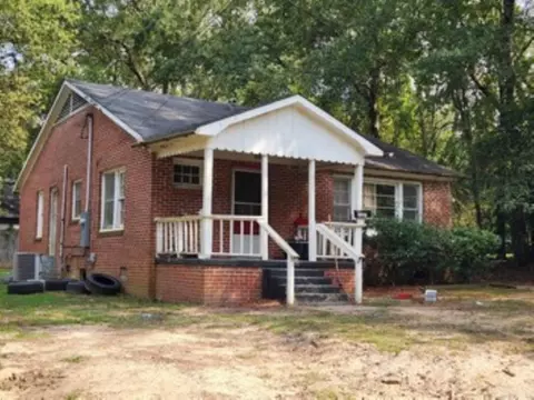 327 Hamilton Ave, Camden, AR 71701