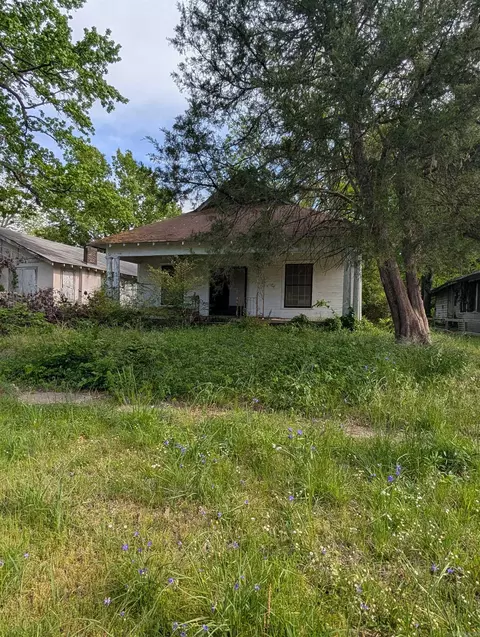1506 W 15th Ave, Pine Bluff, AR 71603
