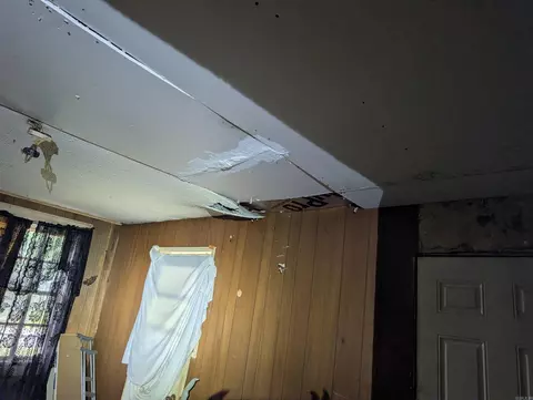 Entry Way - 1500 W 17th Ave, Pine Bluff, AR 71603 photo 6 of 6