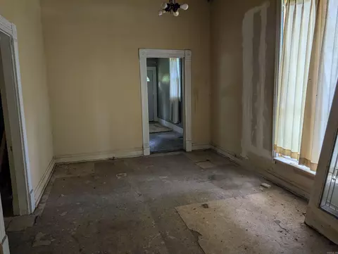 Living - 1500 W 17th Ave, Pine Bluff, AR 71603 photo 1 of 1