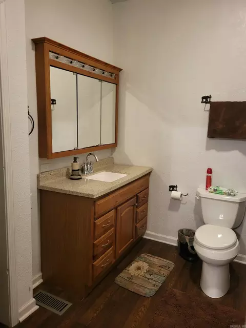 Bath - 1050 County Road 481, Rector, AR 72461 photo 3 of 4