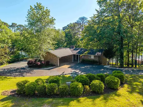 115 Westport Pt, Hot Springs, AR 71913