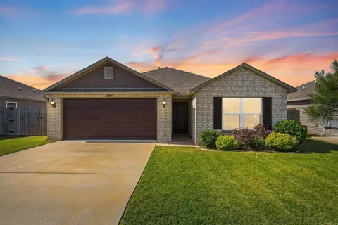 10220 Brandi Kay Dr, North Little Rock, AR 72113