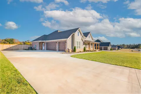 Exterior - 75 Daly Dr, Cabot, AR 72023 photo 3 of 7