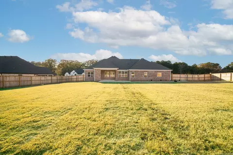 Exterior - 75 Daly Dr, Cabot, AR 72023 photo 4 of 7