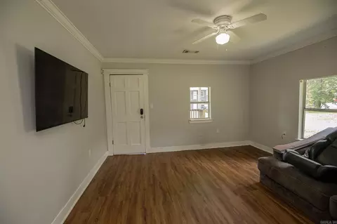 320 S Border, Benton, AR 72015 photo 3