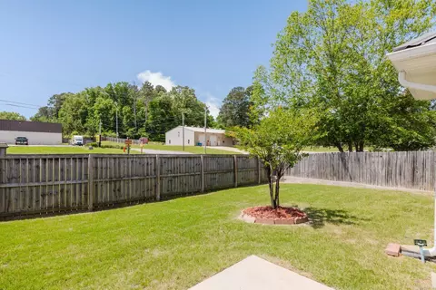 Exterior - 605 Surrey Ln, Benton, AR 72015 photo 3 of 9